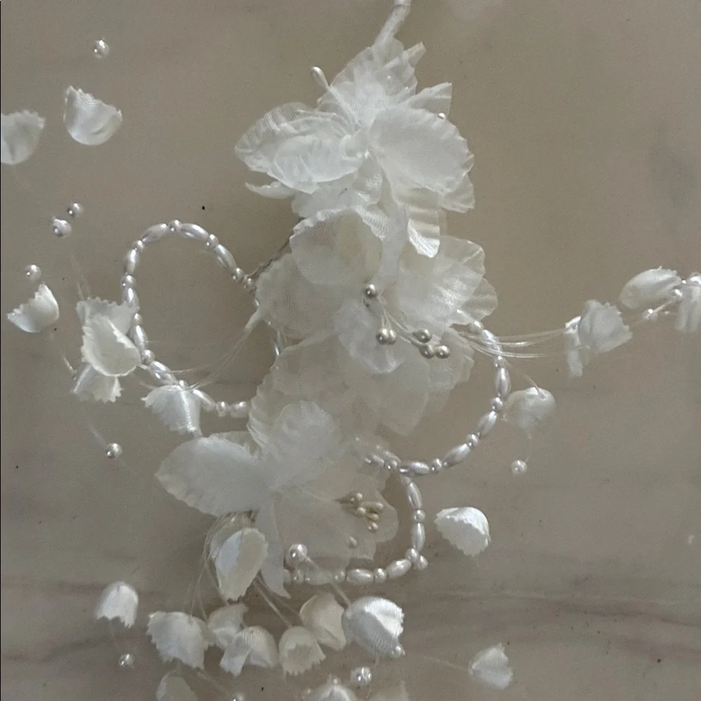 Elegant White Floral Hair, wedding decoration Accessory 3 pieces